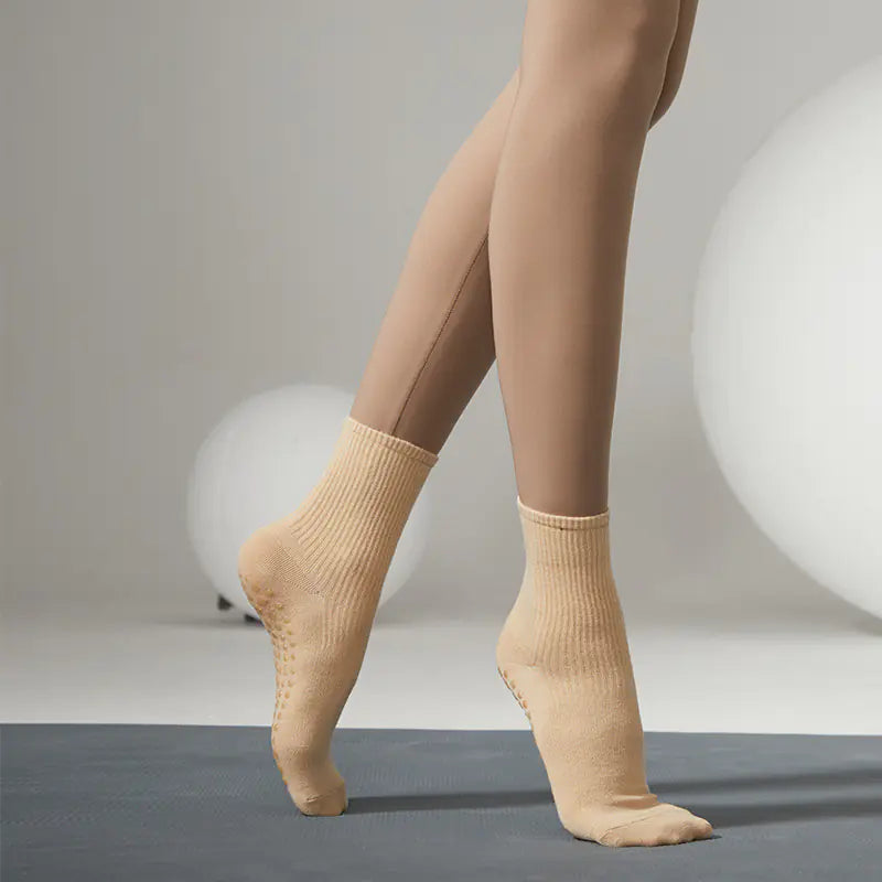 The Sculpt Grip Socks